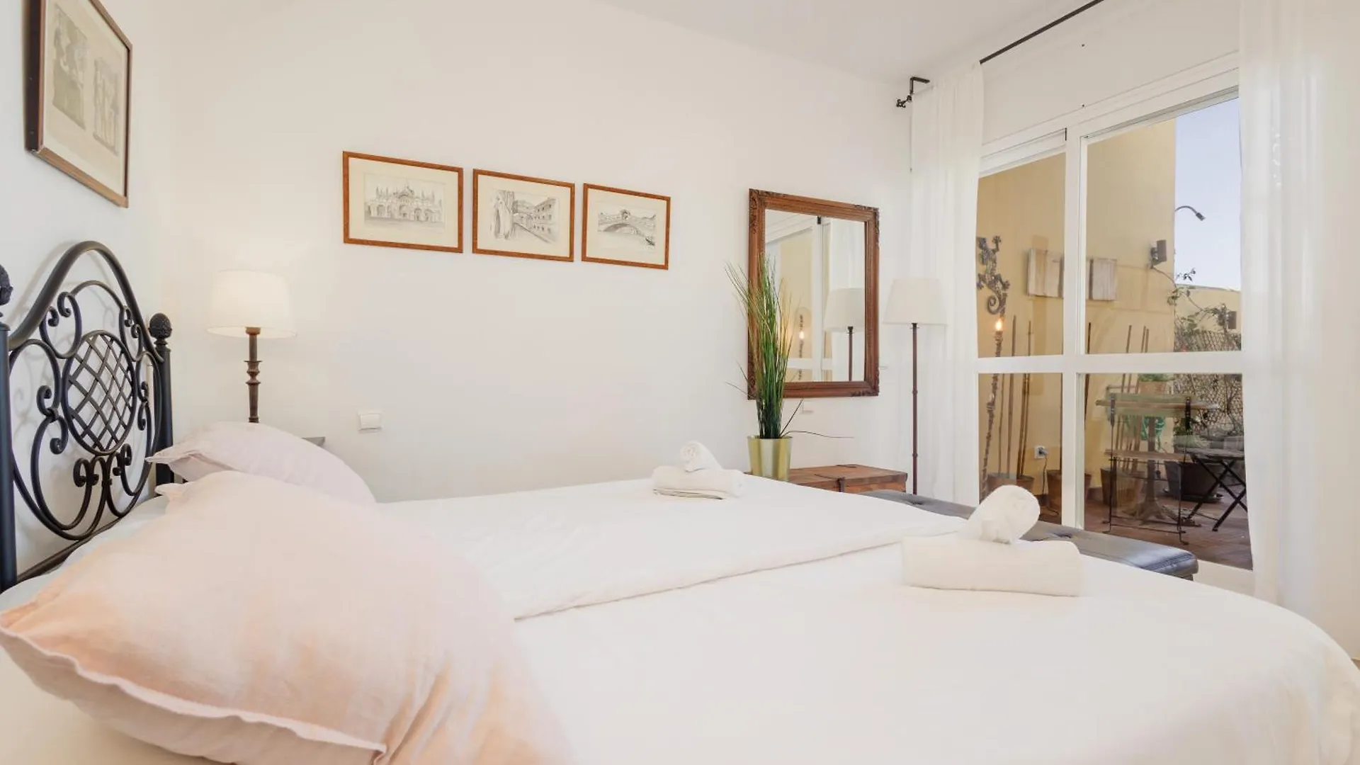 Beautiful Beachside Duplex Apartment With Amazing Sea Views ماربيا